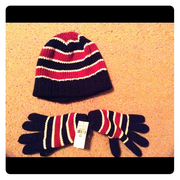 toddler hat and gloves